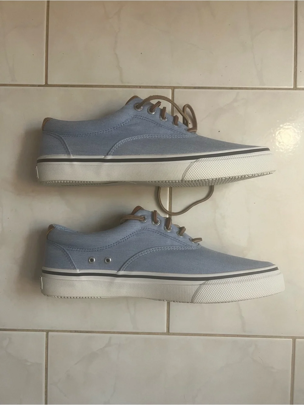 Sperry Top-Sider Striper Men’s Light Blue Canvas Boat Shoes with Brown Trim